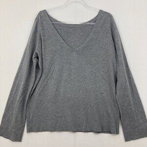 New Prive size Large Gray Merino Wool Blend V Neck Soft Cozy Sweater